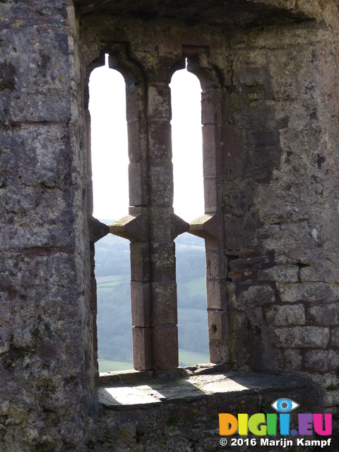 FZ025794 Light through window of Carreg Cennen Castle